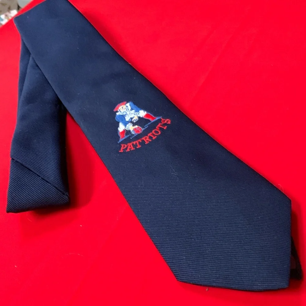 Esquire vintage Patriots tie!